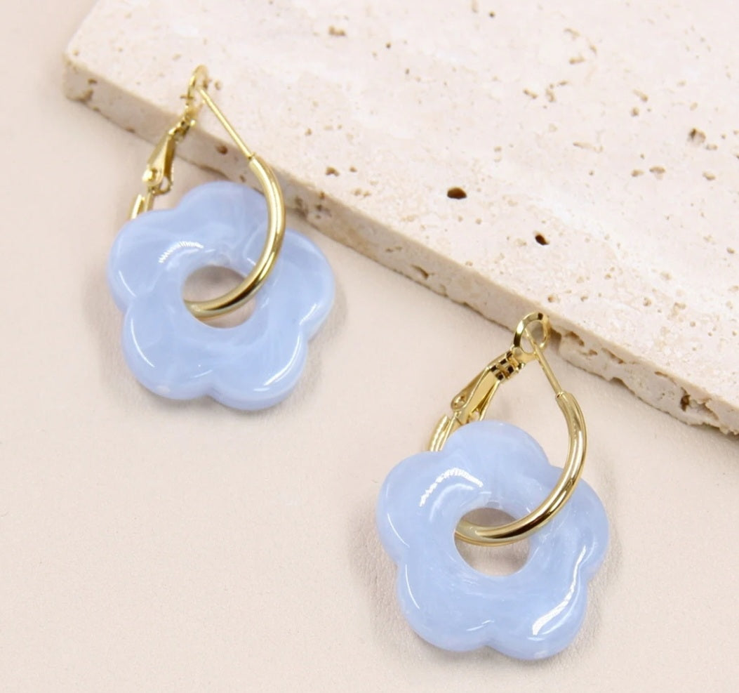 Boucle Fleur Femme – Accessoire floral 🌸