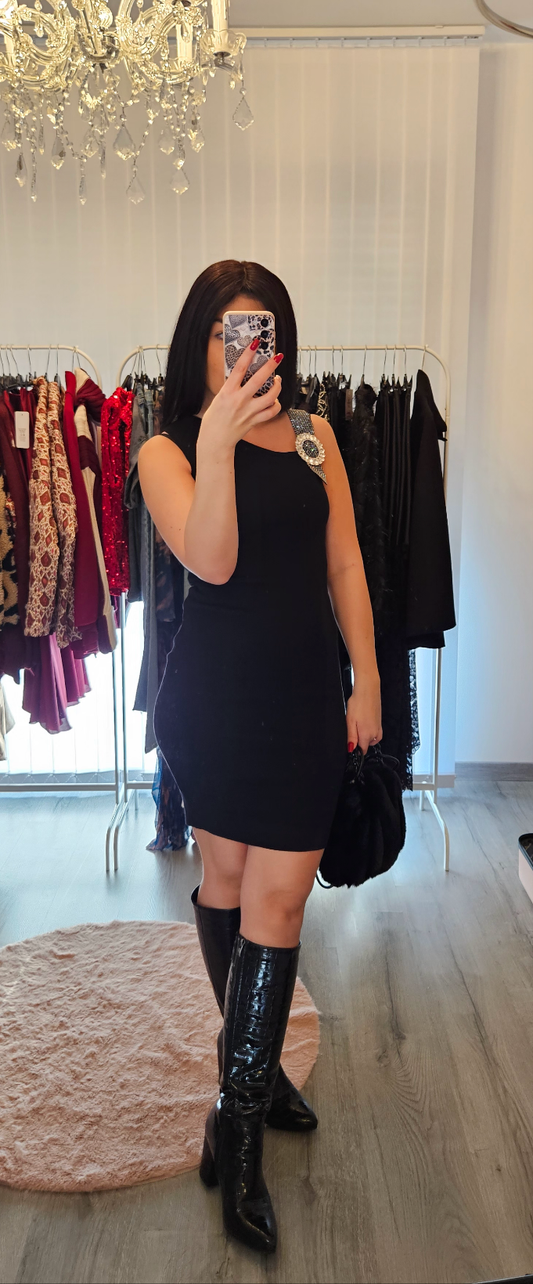 Robe Diva Femme – L’incontournable noir